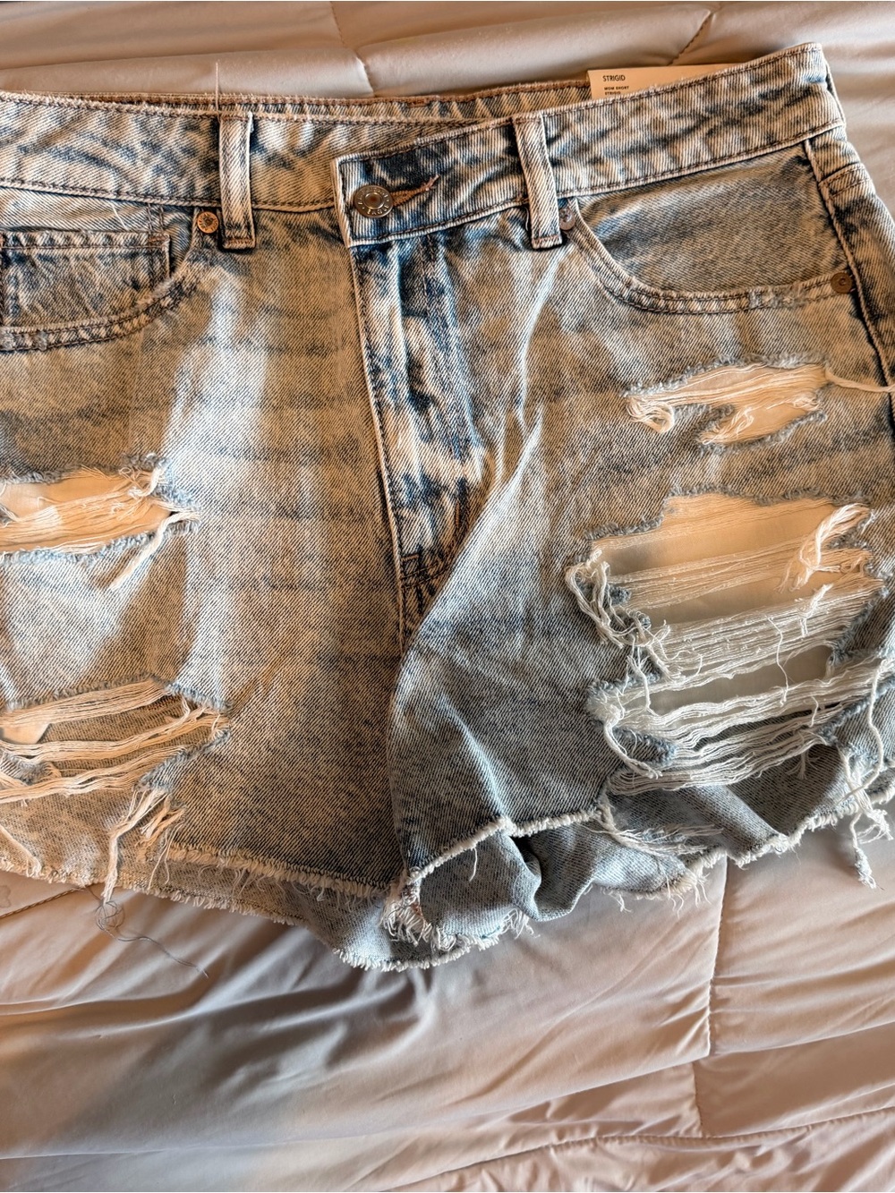 American Eagle Distressed Light Blue Denim Women’s Shorts